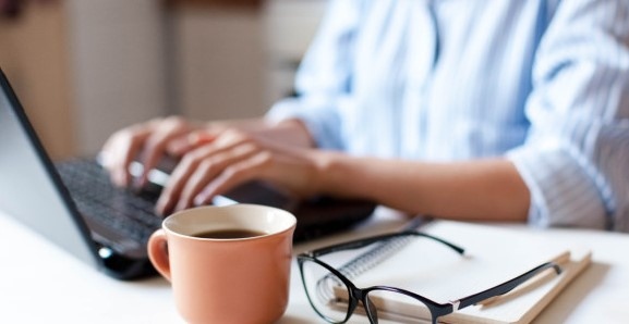 Инспекцията по труда започва проверки за нарушения при хоум офиса